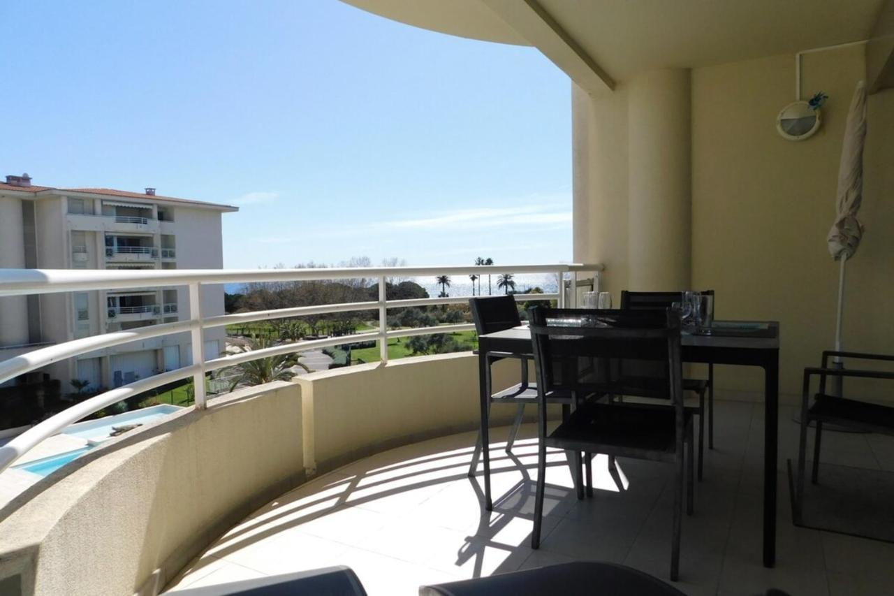Ferienwohnung "T2 "Antibes Les Pins 3" Air Conditionned Sea View With Parking And Pool" Exterior foto