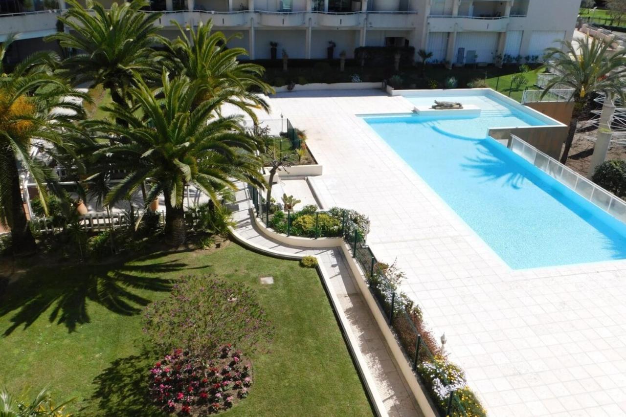 Ferienwohnung "T2 "Antibes Les Pins 3" Air Conditionned Sea View With Parking And Pool" Exterior foto